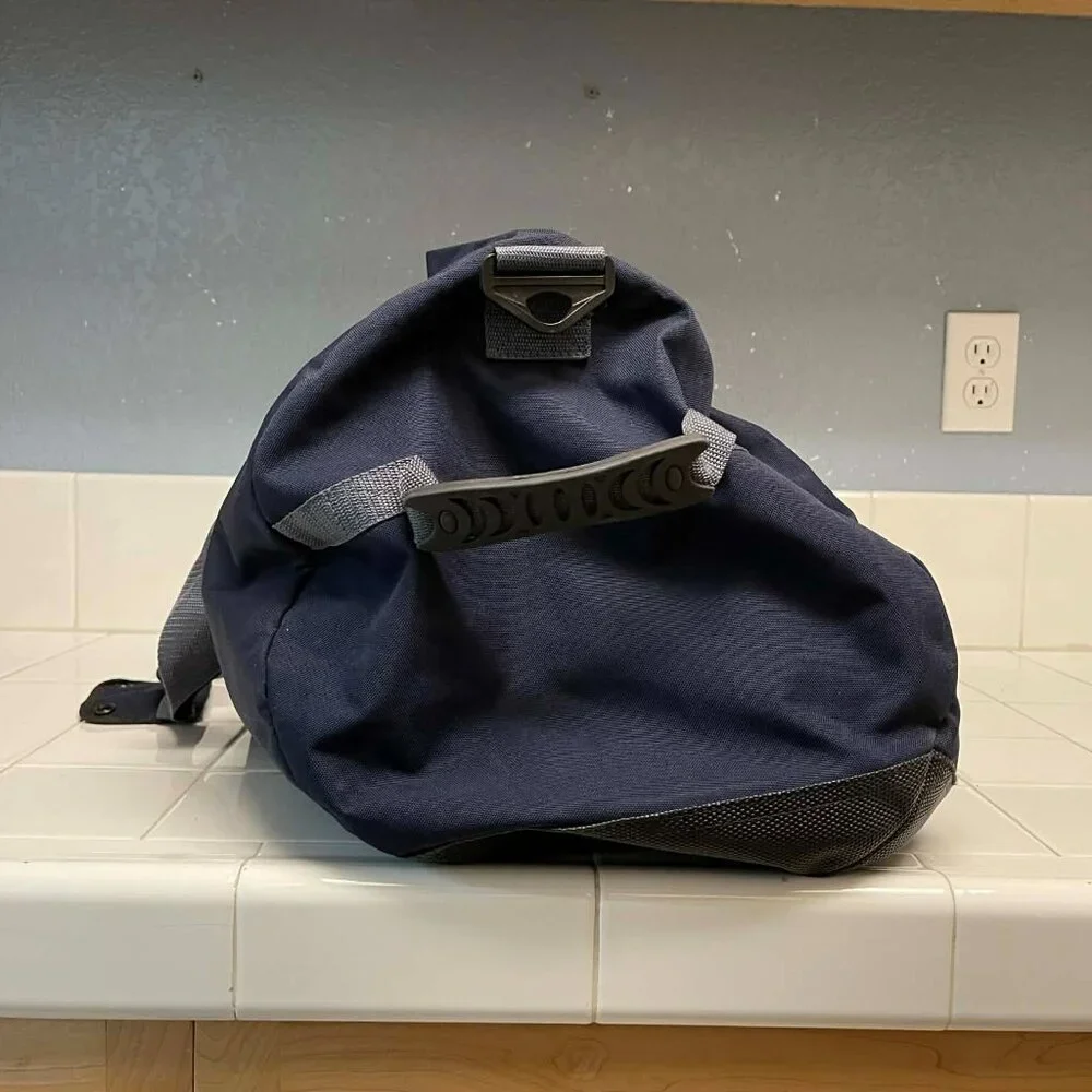 Lufthansa group duffle bag